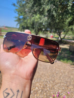 G print branded sunnies