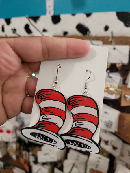 Cat hat dangels
