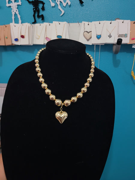 18k plated bolas heart necklace
