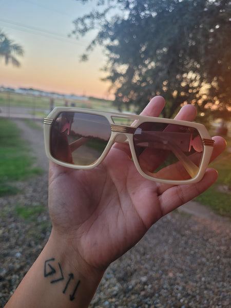 Versa sunnies