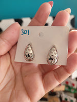 Teardrop gold plated heart studs 301