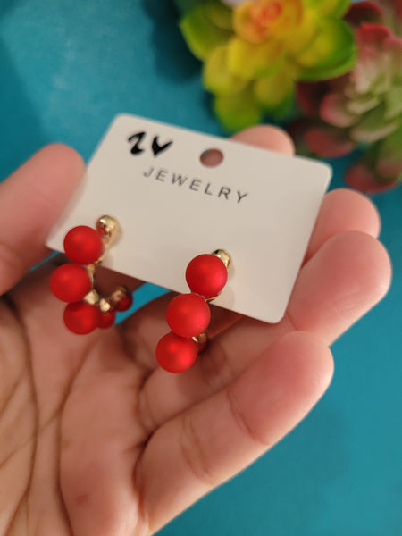 Red pearl small hoops #26
