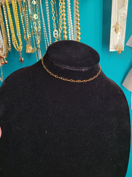 Dainty heart 18k plated choker