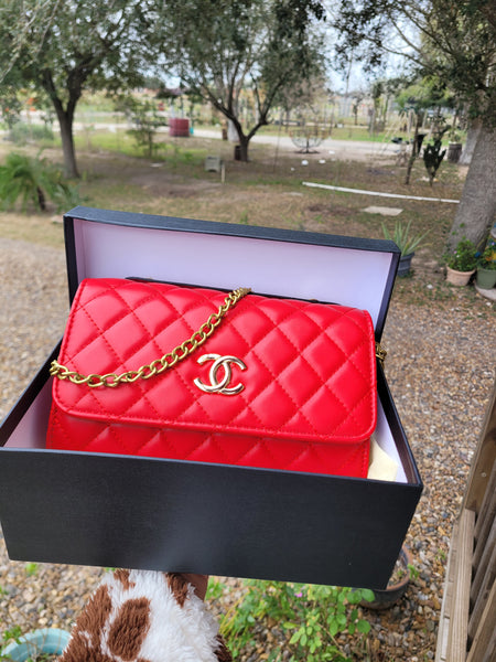 Chan crossbody with box