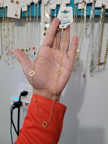 18k plated VC solid hollow necklace