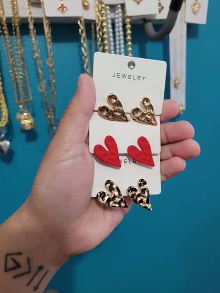 Hammered alloy heart studs