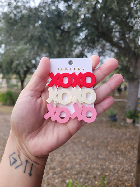 Xoxo acrylic drops