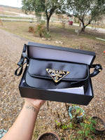 Pra charol handbag with box