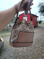 Tb bucket bag soft blush