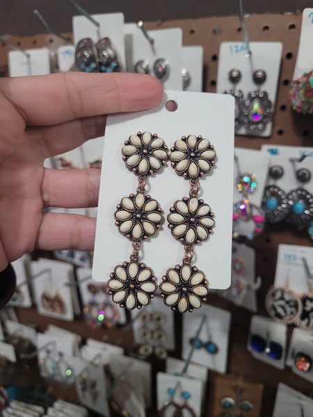 Flower 3 layer white drops copper tone #2