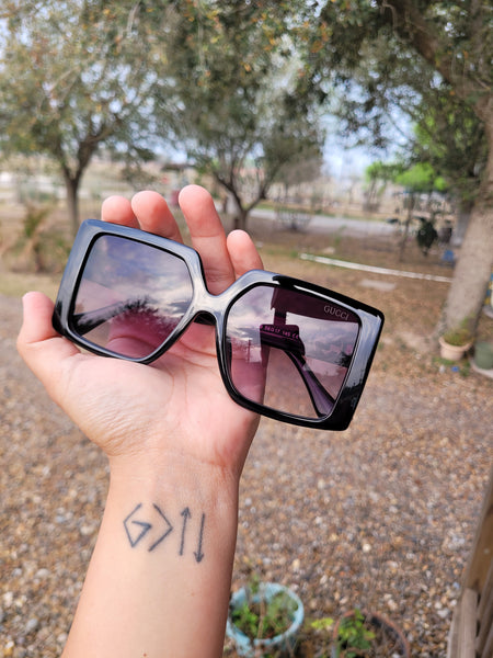 G ombre Branded sunnies