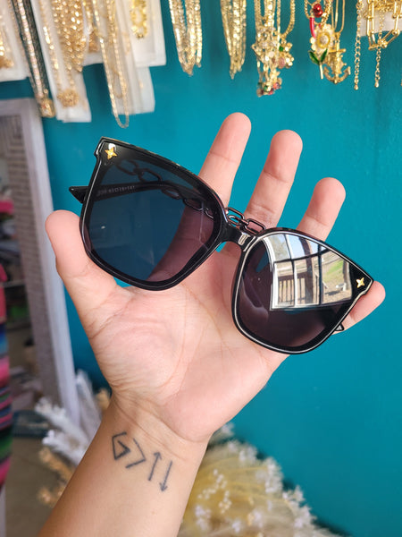Lou chain link black sunnies