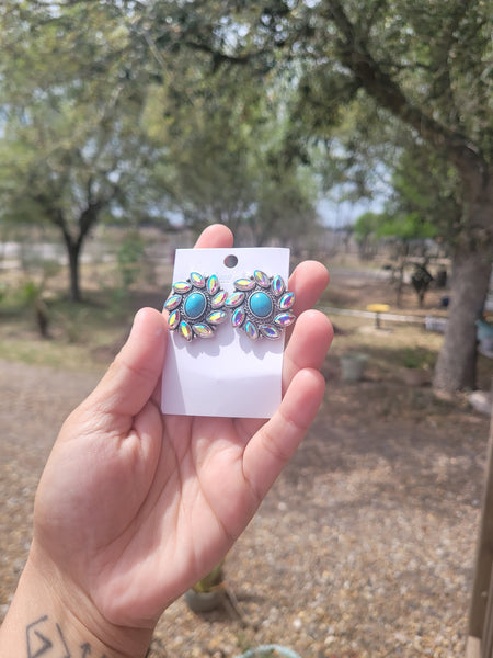 Vaquera turquoise AB crystal studs #32