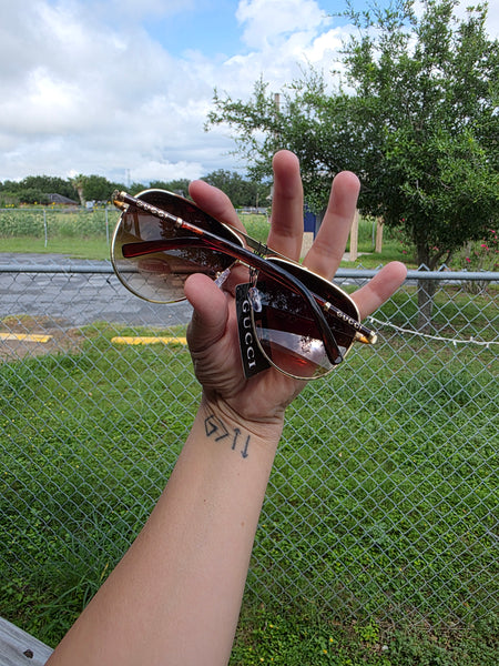 G branded aviator brown sunnies with dust bag