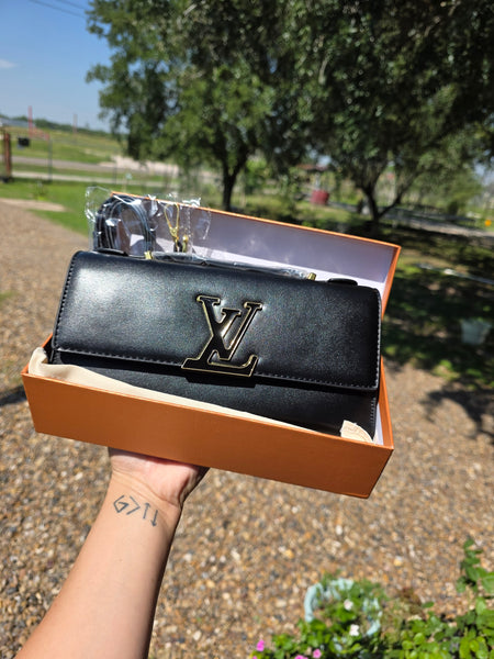 Lou rectangle crossbody with box and dust bag