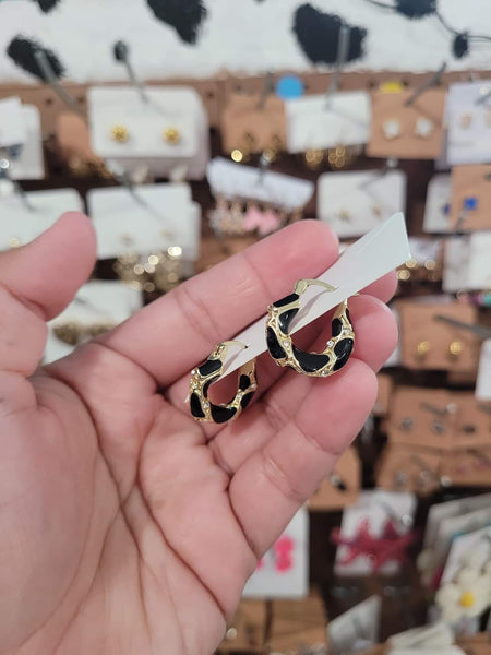 18k plated demure hoops