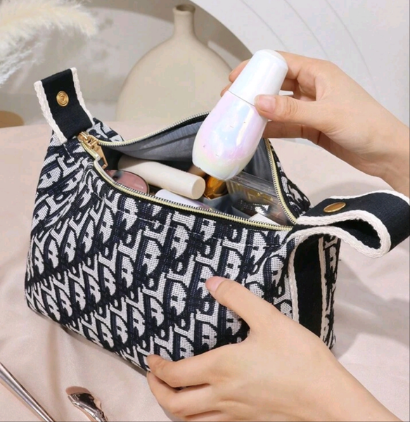 Dio makeup bag