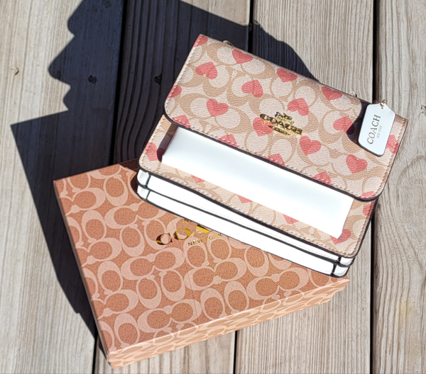 Heart crossbody with box