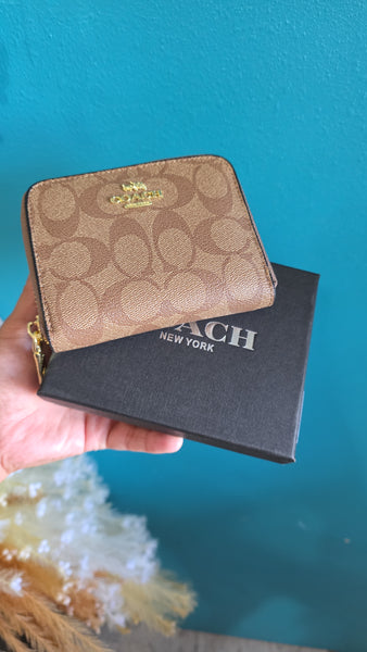 Co womens zipper wallet with box