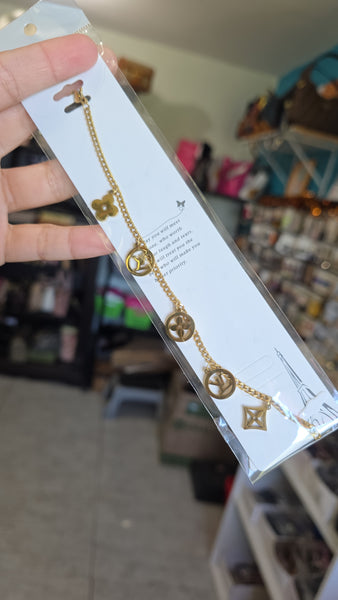 18k plated Lou charm bracelet