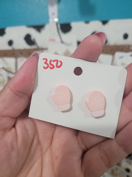 Christmas glove studs 350