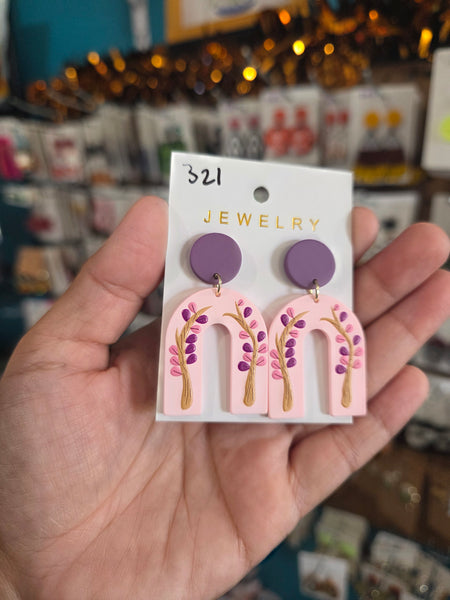 Pink floral u drops polyclay #321
