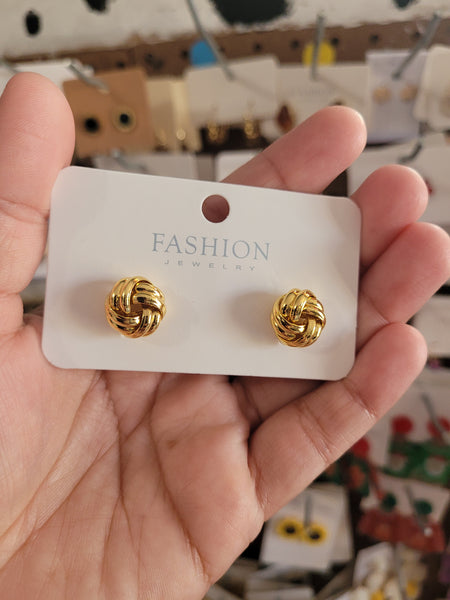 Nudo studs gold
