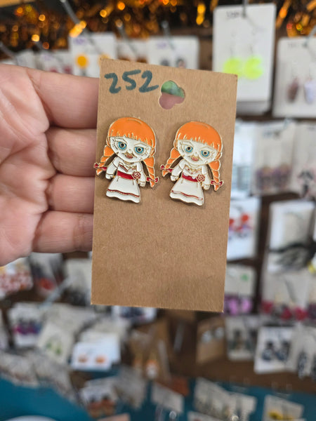 Anabelle studs #252