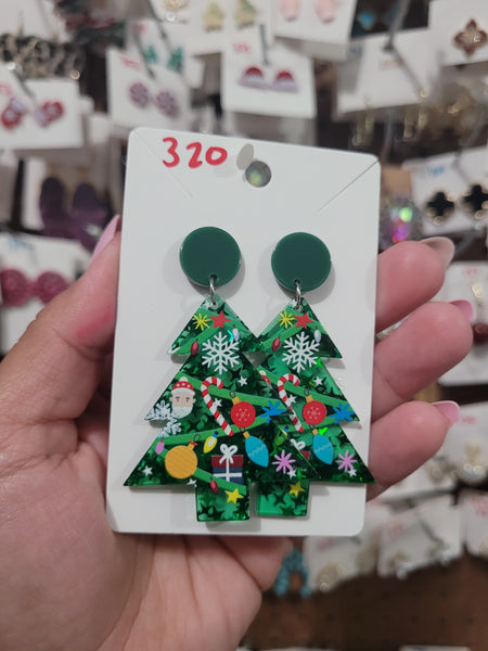 Christmas tree #320