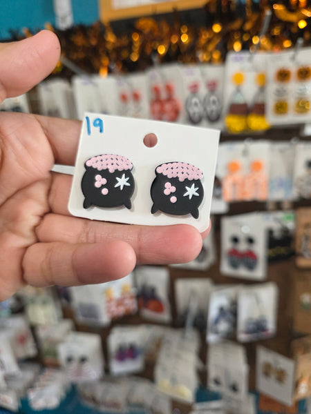 Witch pot polyclay studs #19