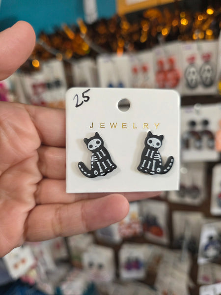 Skeleton cat polyclay studs #25