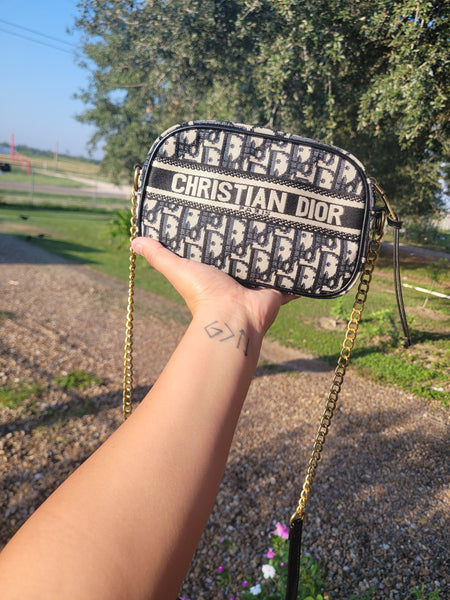 Dio crossbody no box